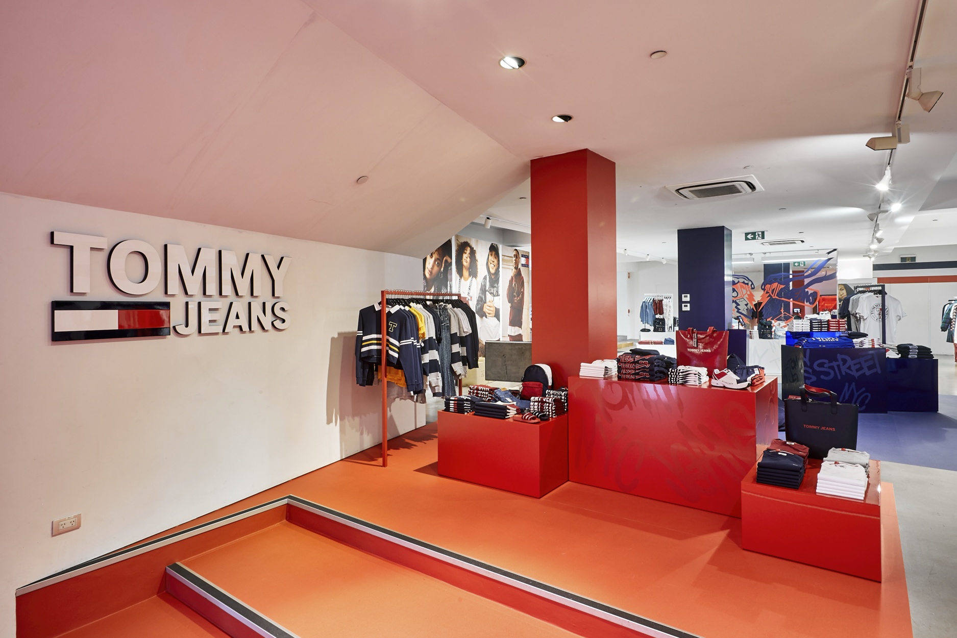 tommy jeans pop up
